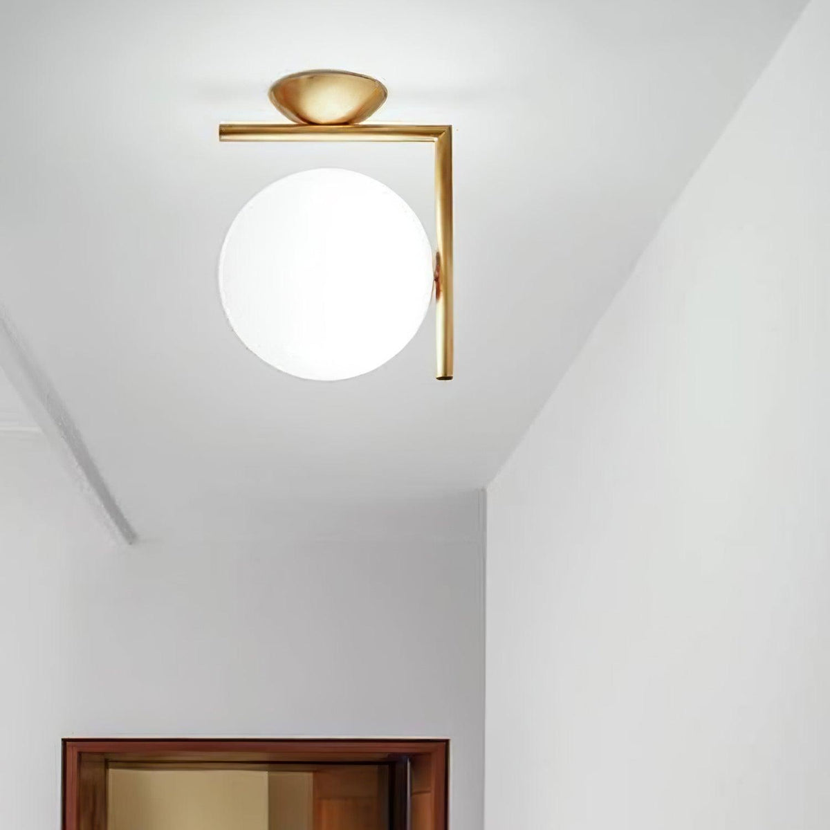 Joanna moderne minimalistische wandlamp van melkglas