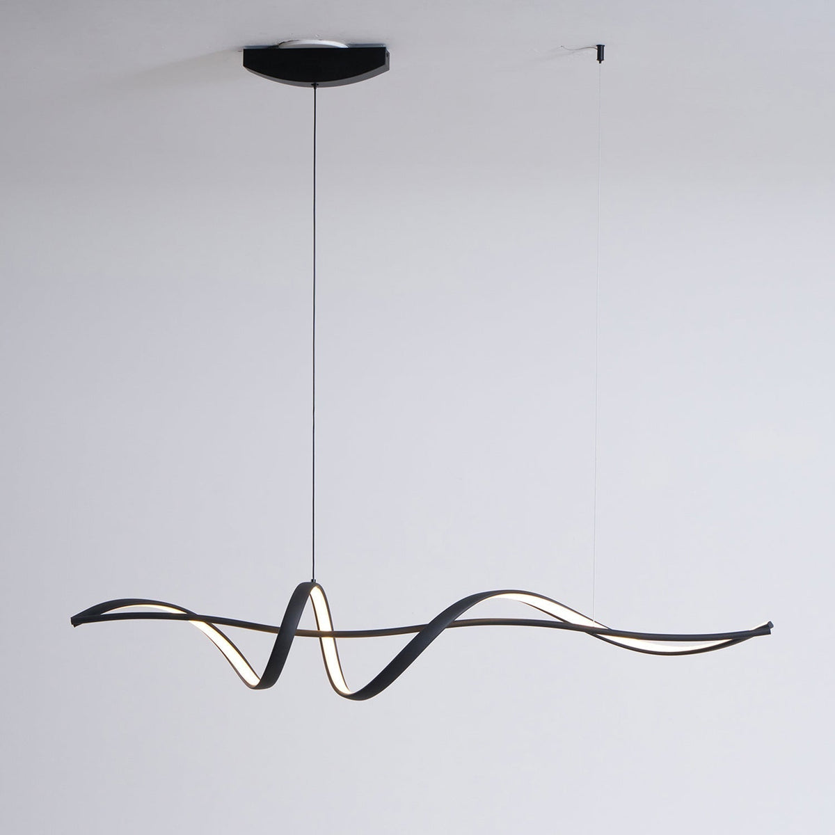 Calelina modern zwart LED Wave hanglamp