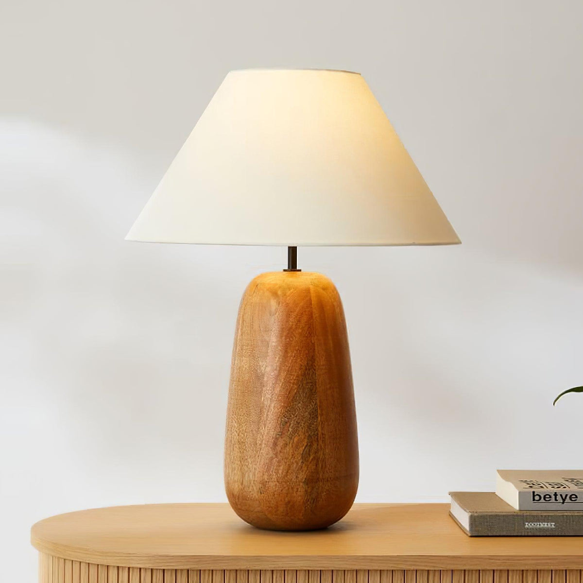 Syloraya moderne tafellamp van hout