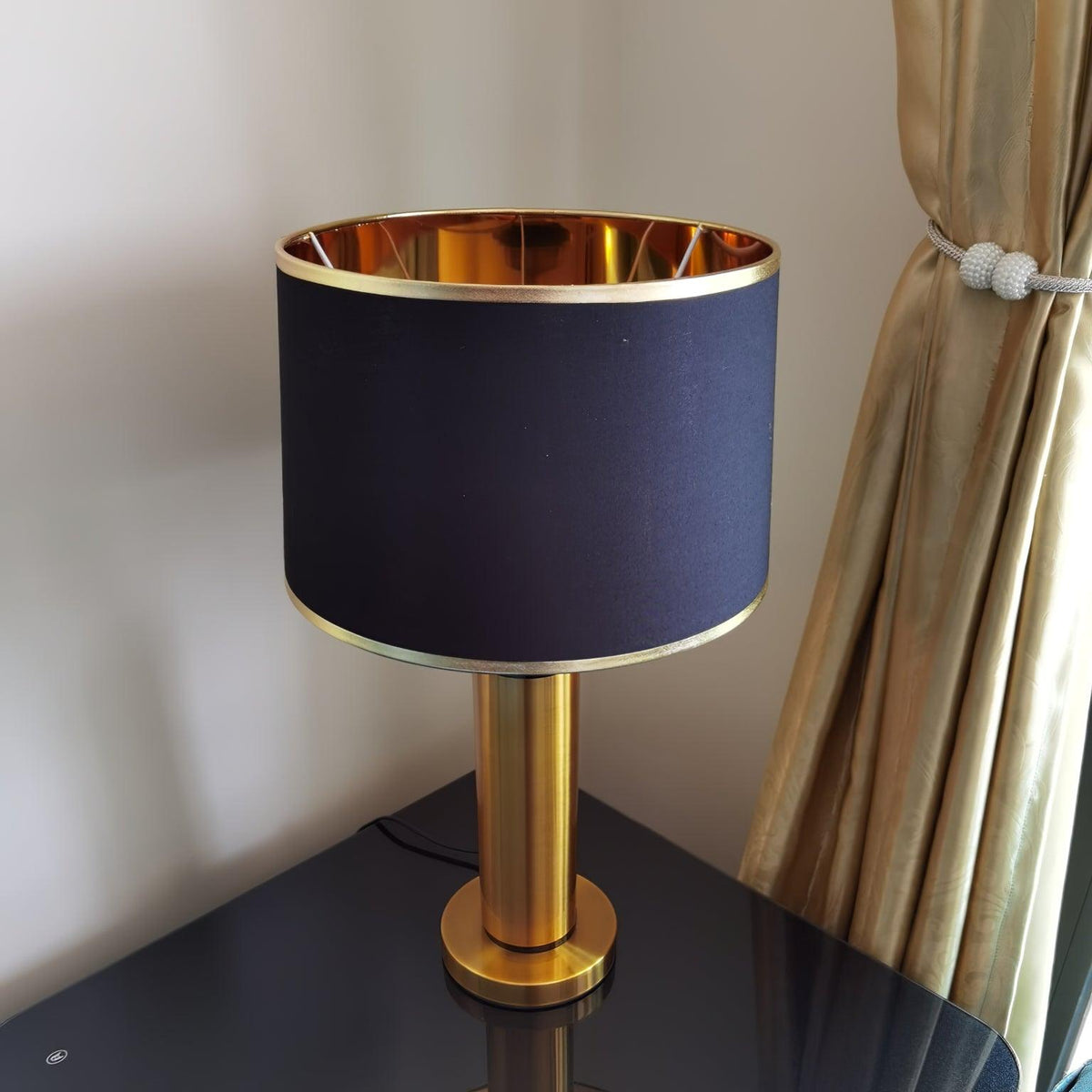 Cur moderne tafellamp in goudkleurige afwerking