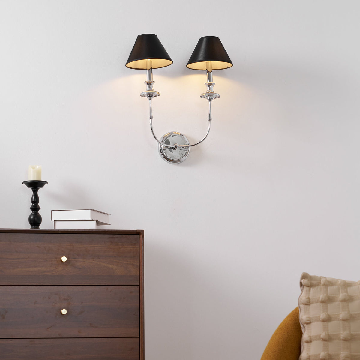 Viraarine wandlamp