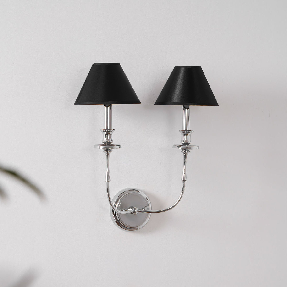 Viraarine wandlamp