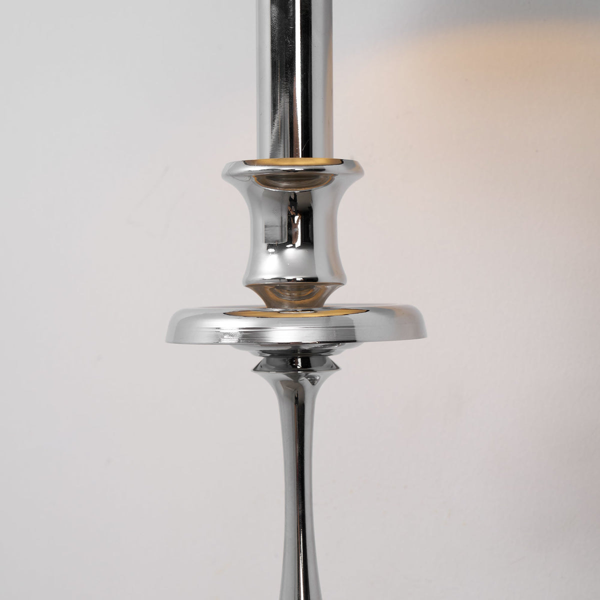 Viraarine wandlamp