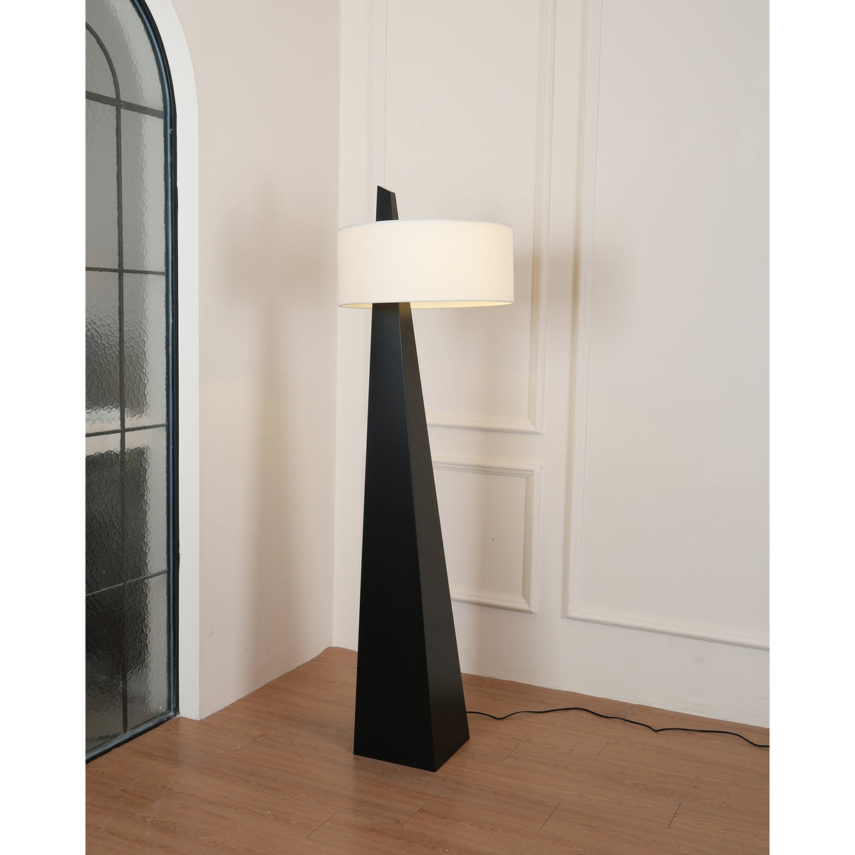 Renalise Obelisk vloerlamp