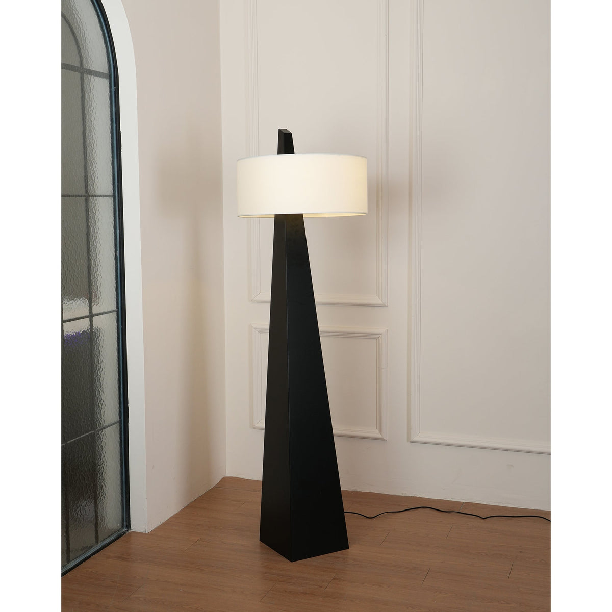 Renalise Obelisk vloerlamp