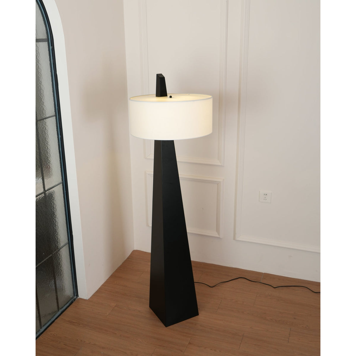 Renalise Obelisk vloerlamp