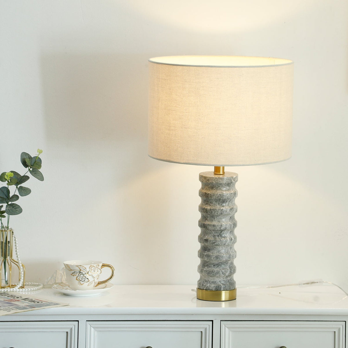 Waylon Moderne tafellamp van marmer