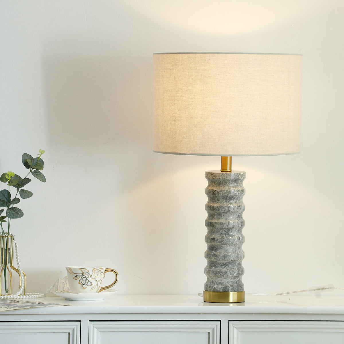 Waylon Moderne tafellamp van marmer