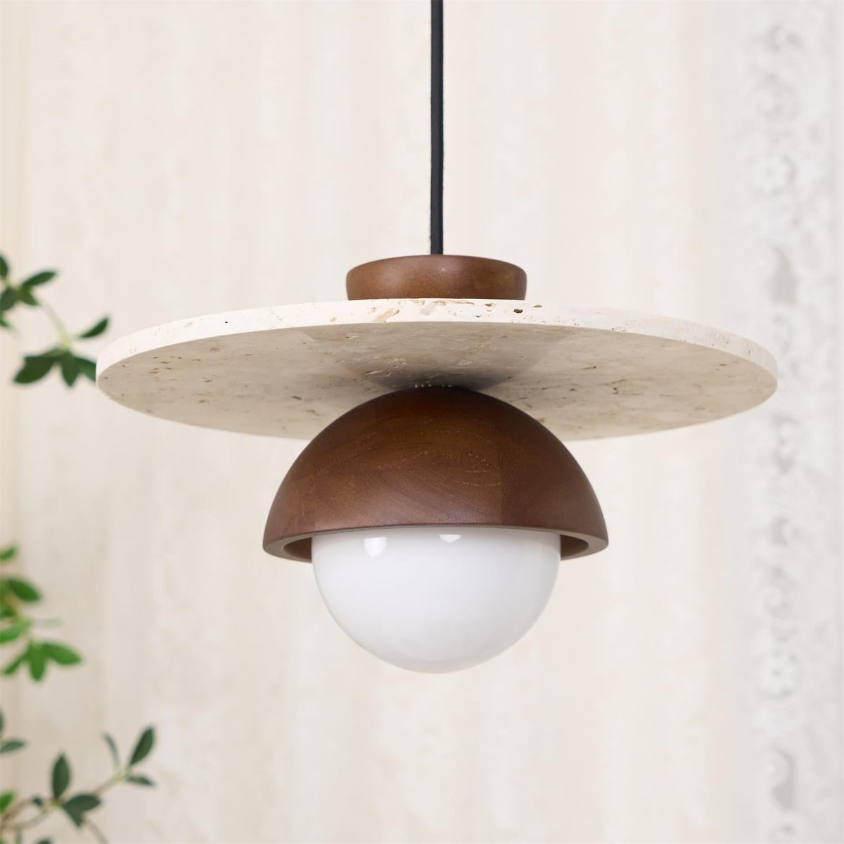 Calvion hanglamp travertin hout glas bol