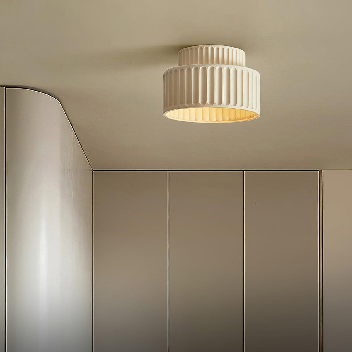 Lucaraine plafondlamp met geplooide acryl lampenkap