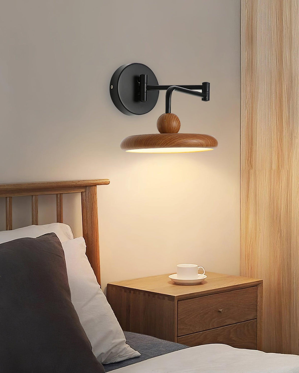 Tavo houten wandlamp