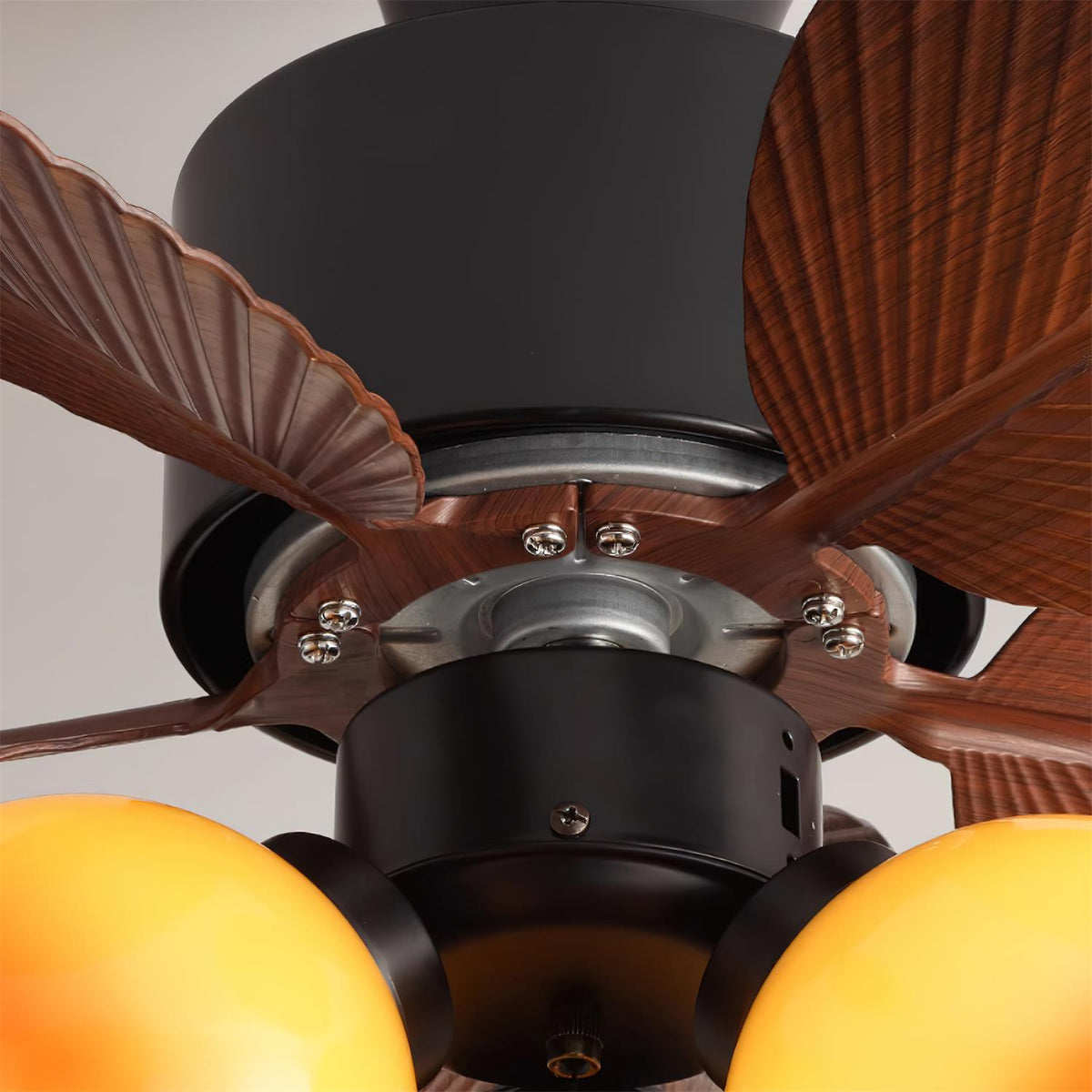 Avenineria plafondventilator met verlichting