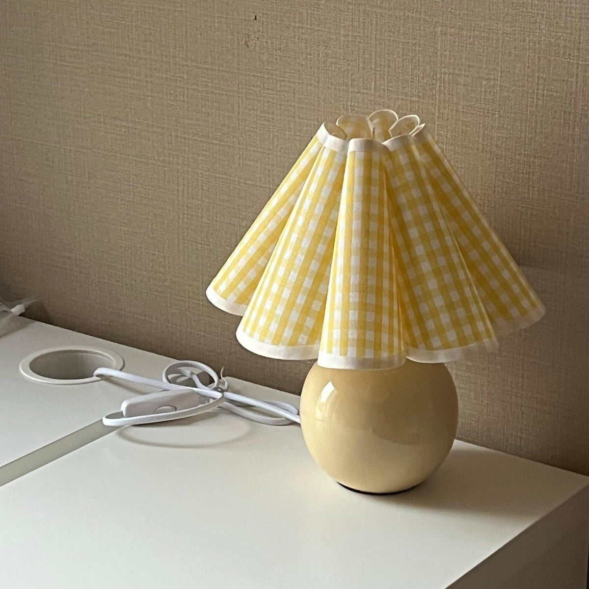 Nirixon whimsische tafellamp met stoffen kap