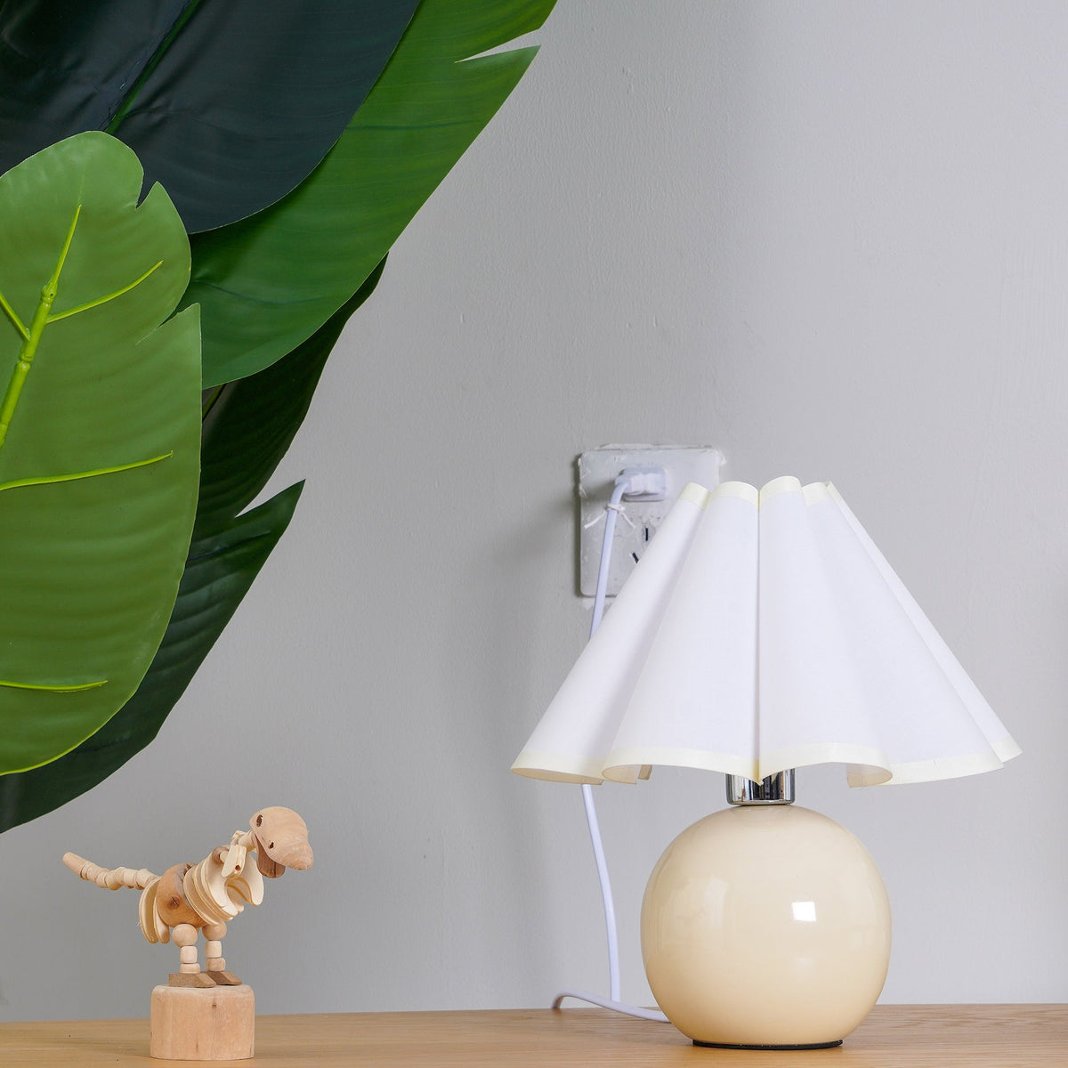 Nirixon whimsische tafellamp met stoffen kap