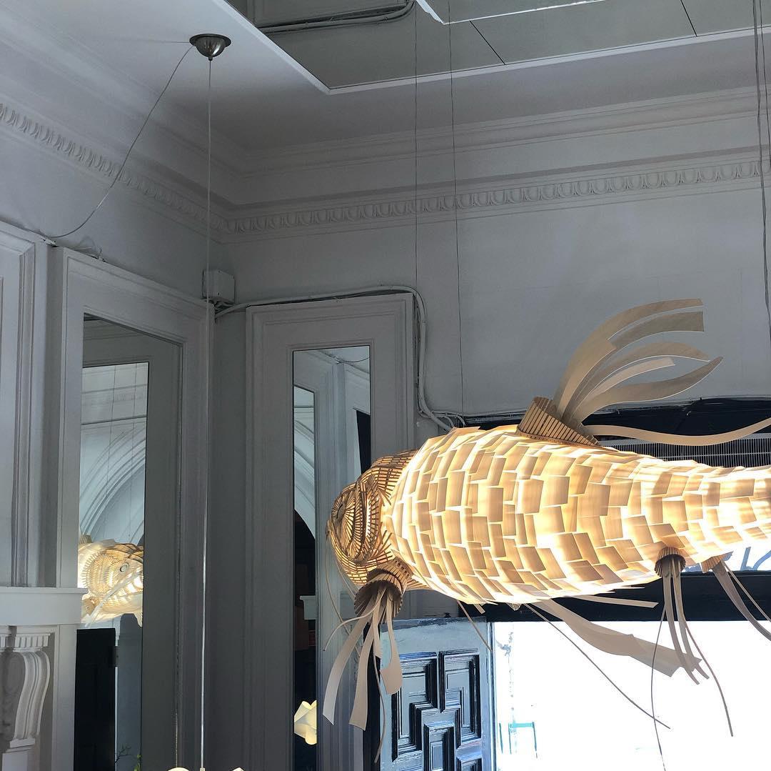 KOI Kroonluchter Houten Vissen Handgemaakt