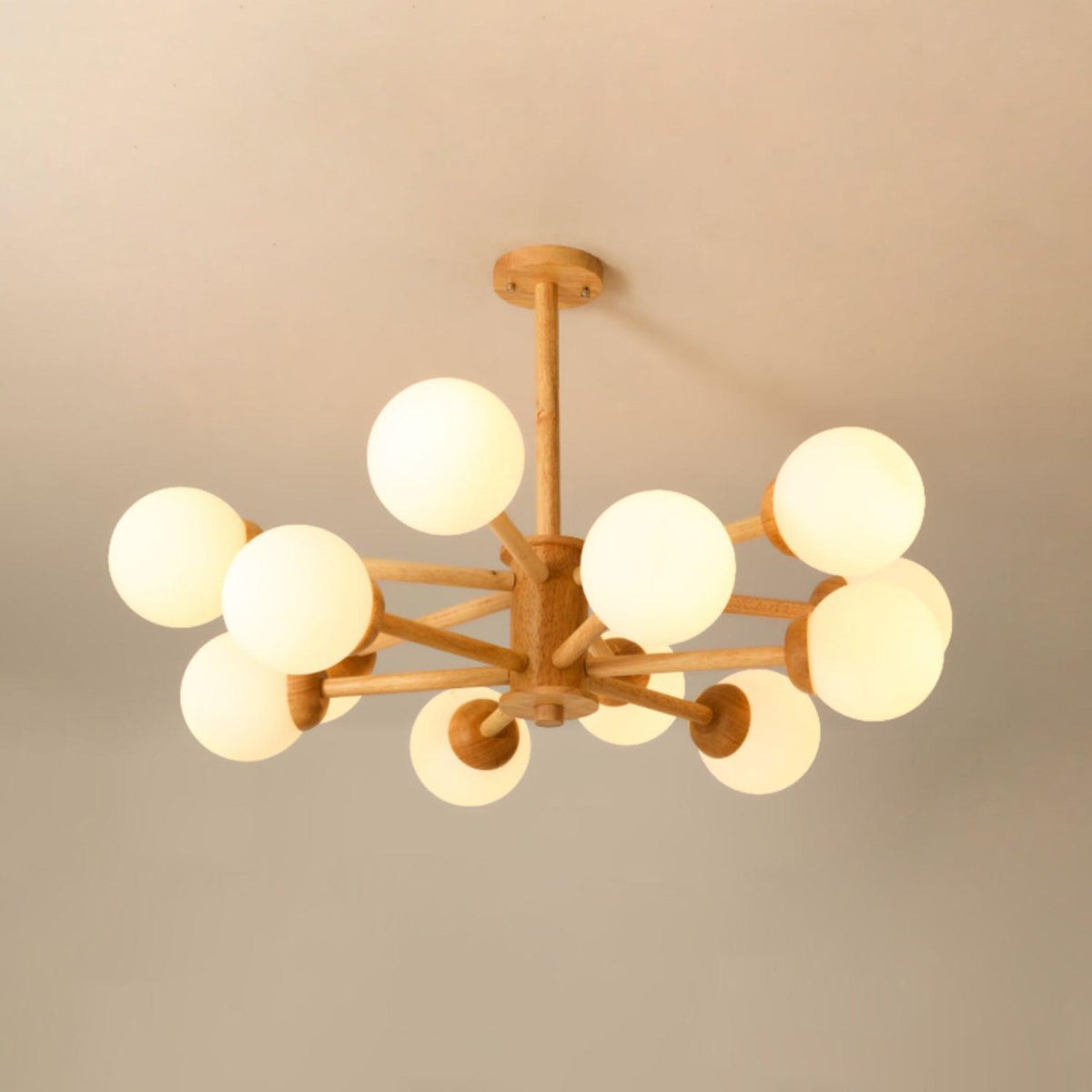 Kalds Kroonluchter Houten bollen Minimalistisch Natuurlijk