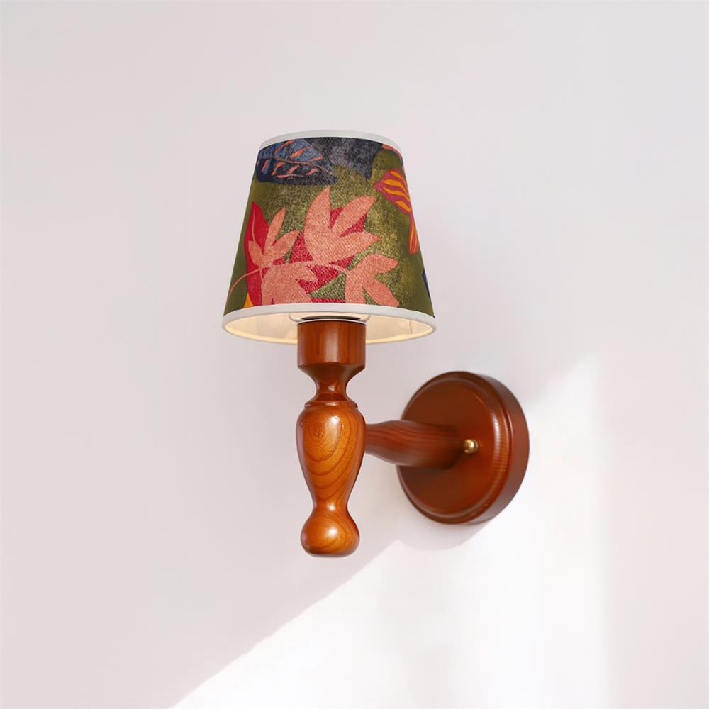 Orbel Mapleleaf wandlamp met houten element