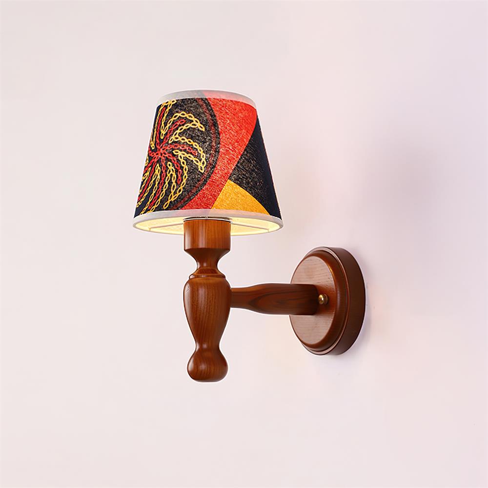 Orbel Mapleleaf wandlamp met houten element