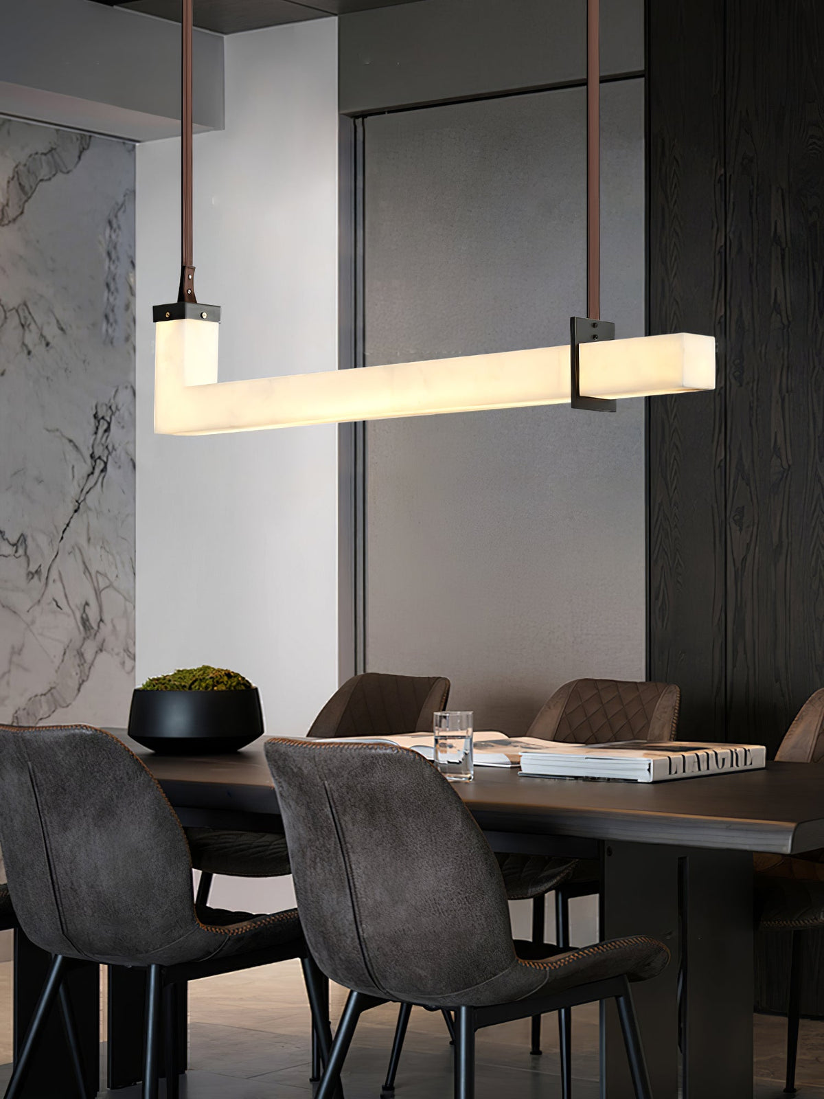 Nivienne Linear albasten hanglamp met goudkleurige accenten