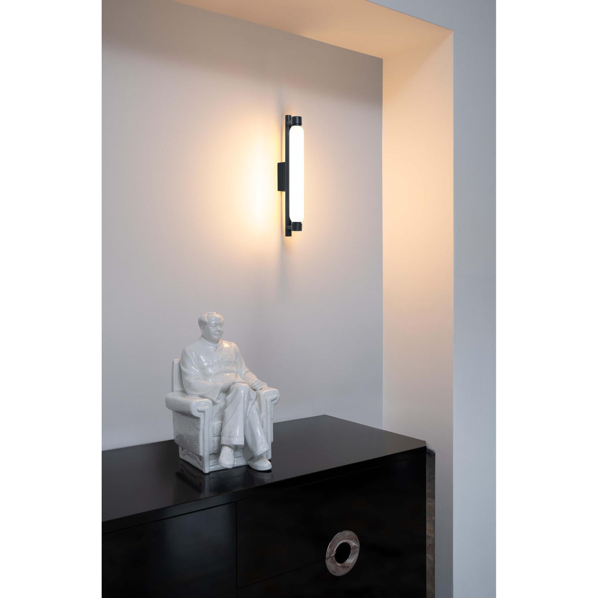 Cumiror wandlamp met glazen kap