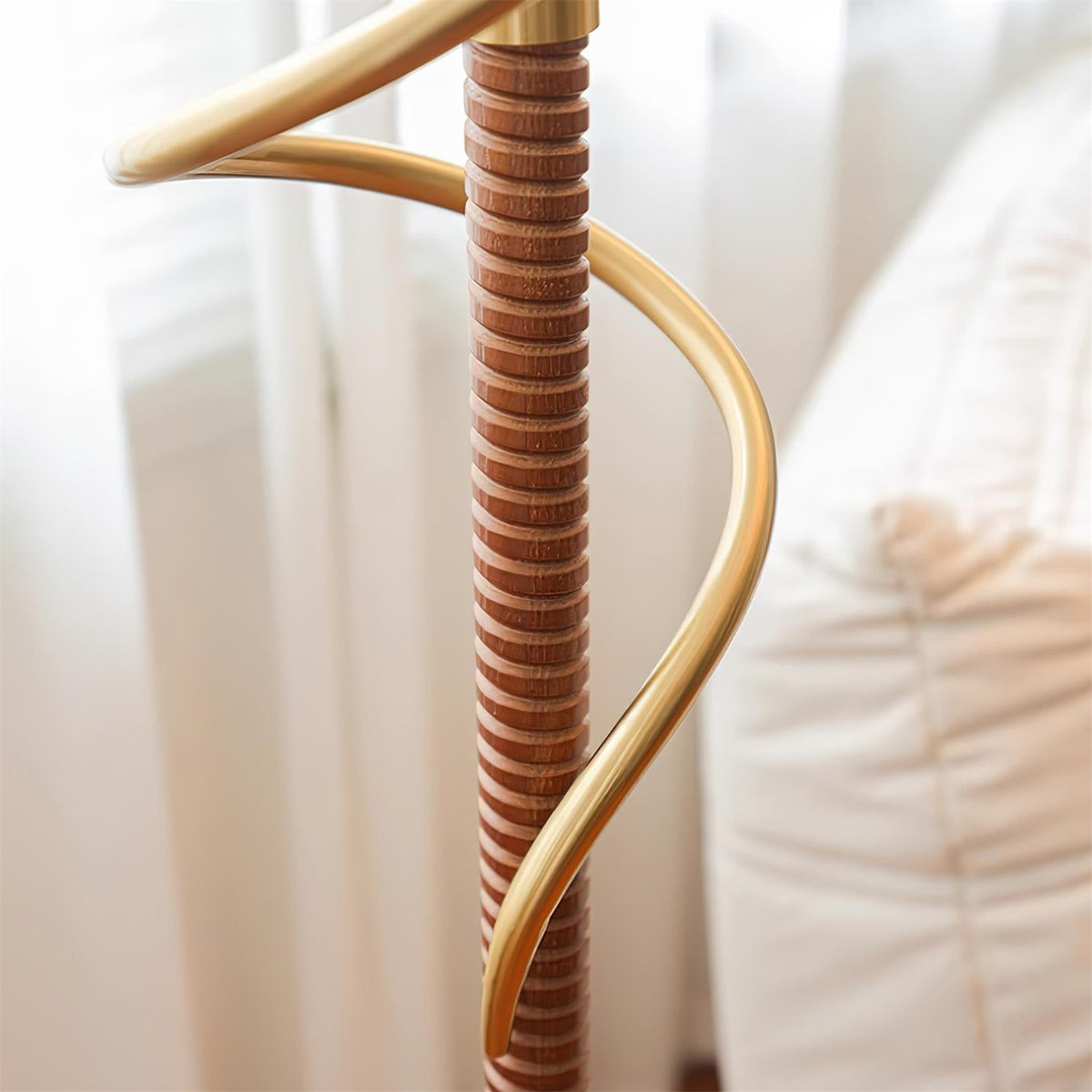 Curvel vloerlamp