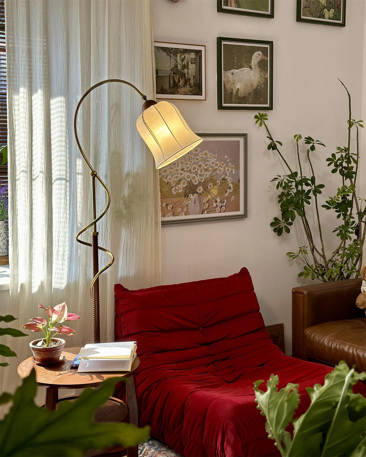 Curvel vloerlamp
