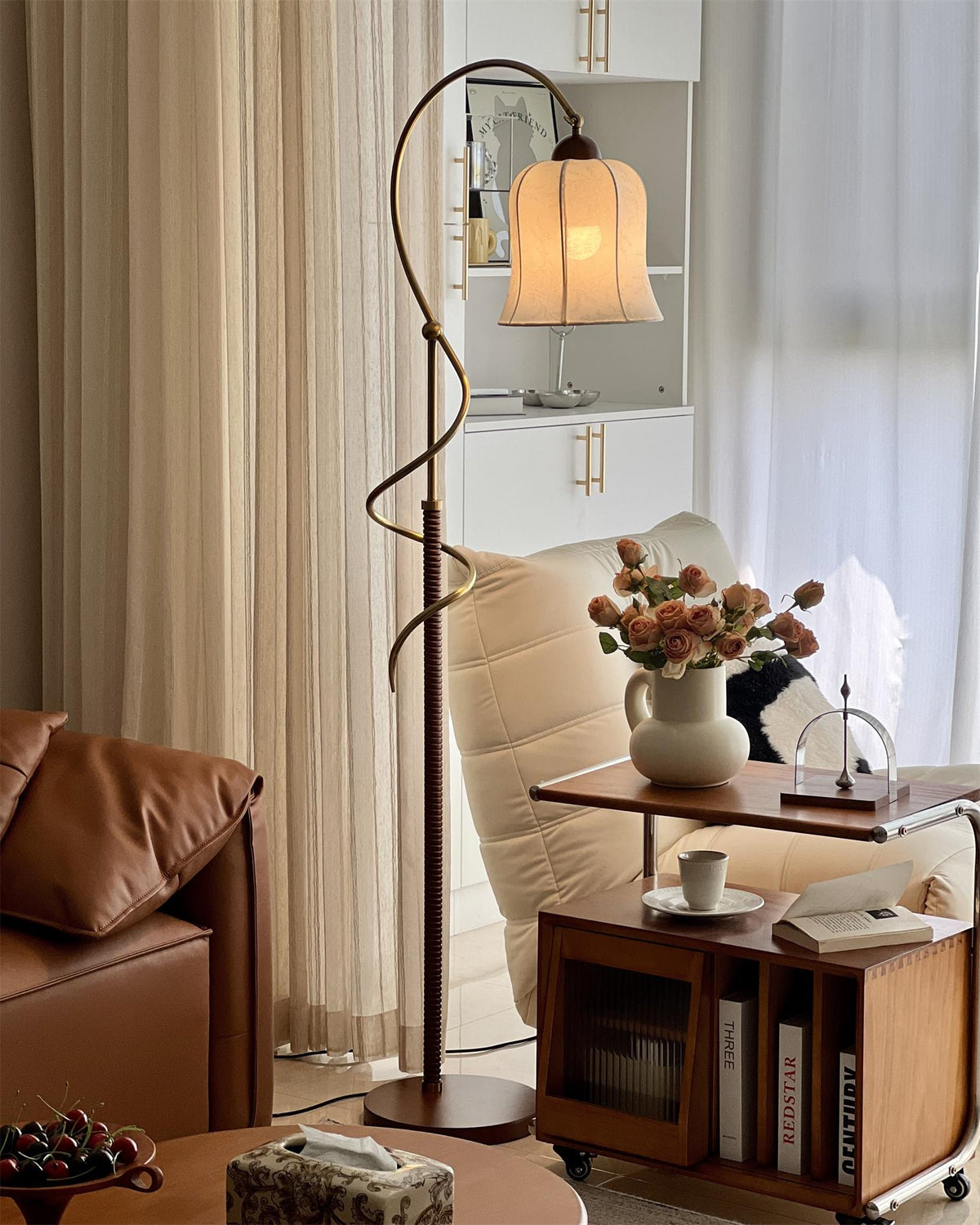 Curvel vloerlamp