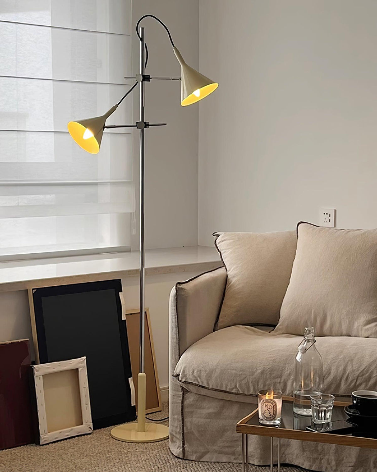 Elys moderne vloerlamp in chroom en beige