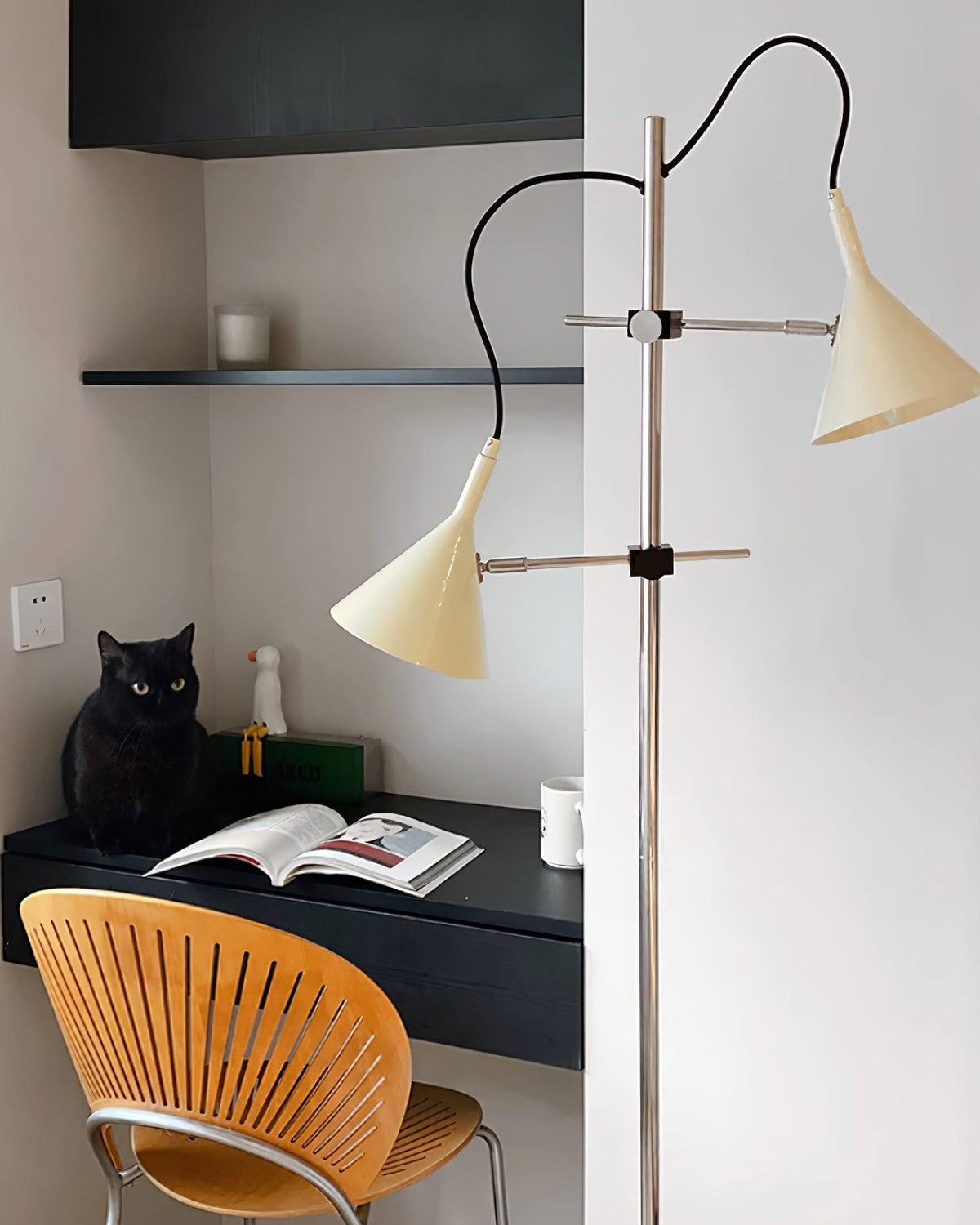 Laiton vloerlamp