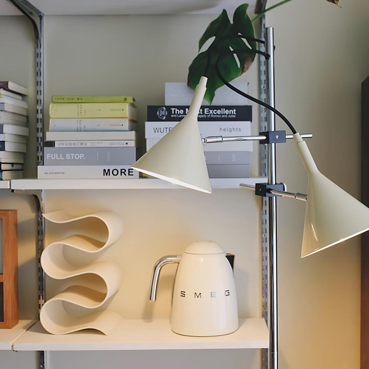 Laiton vloerlamp