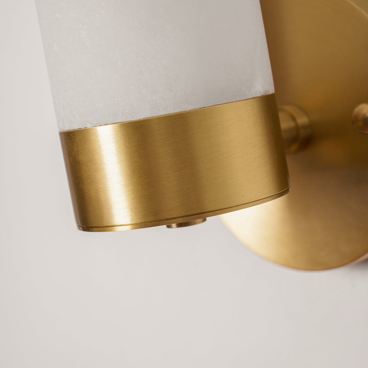 Olvynis wandlamp