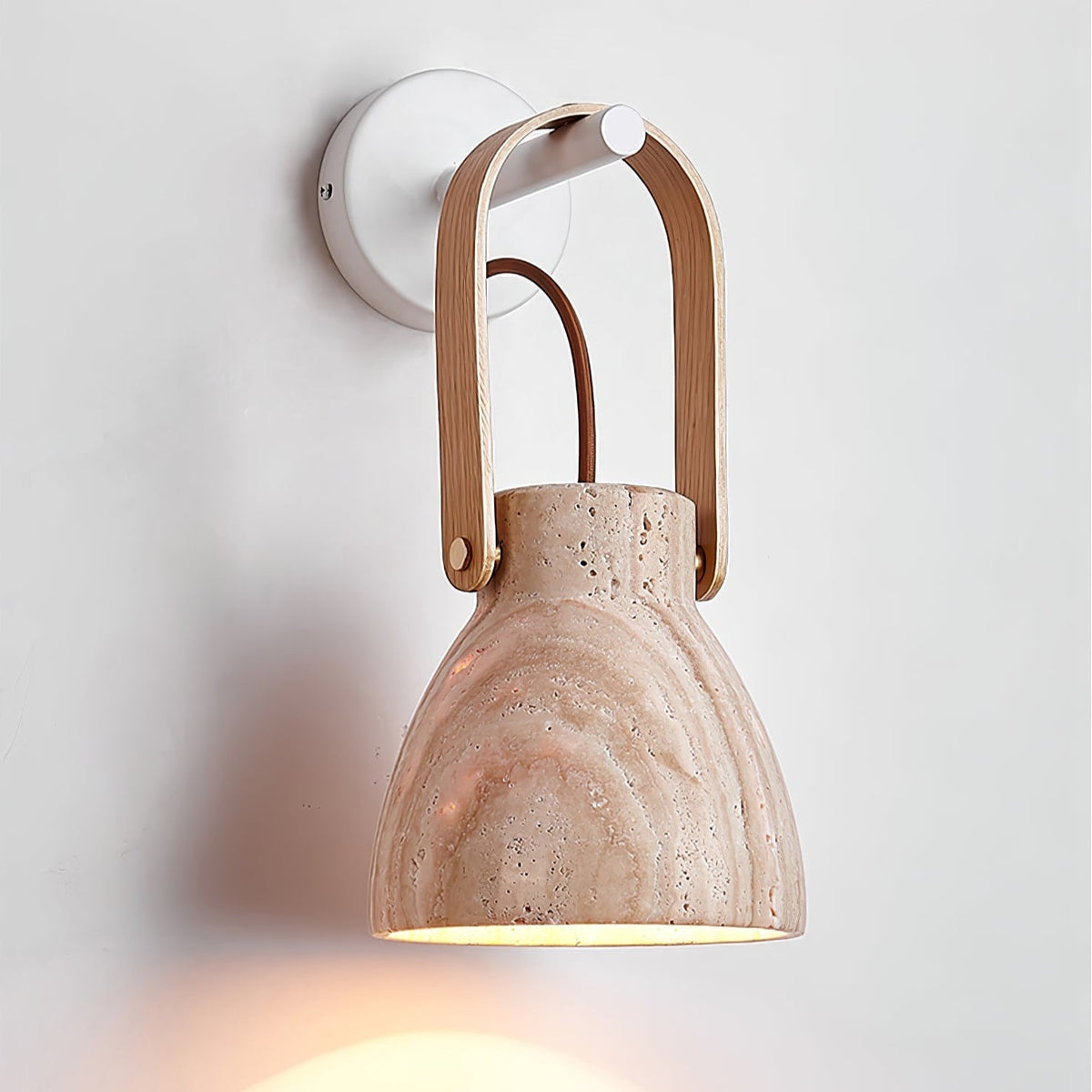 Tarix travertin wandlamp met Houten Handvat