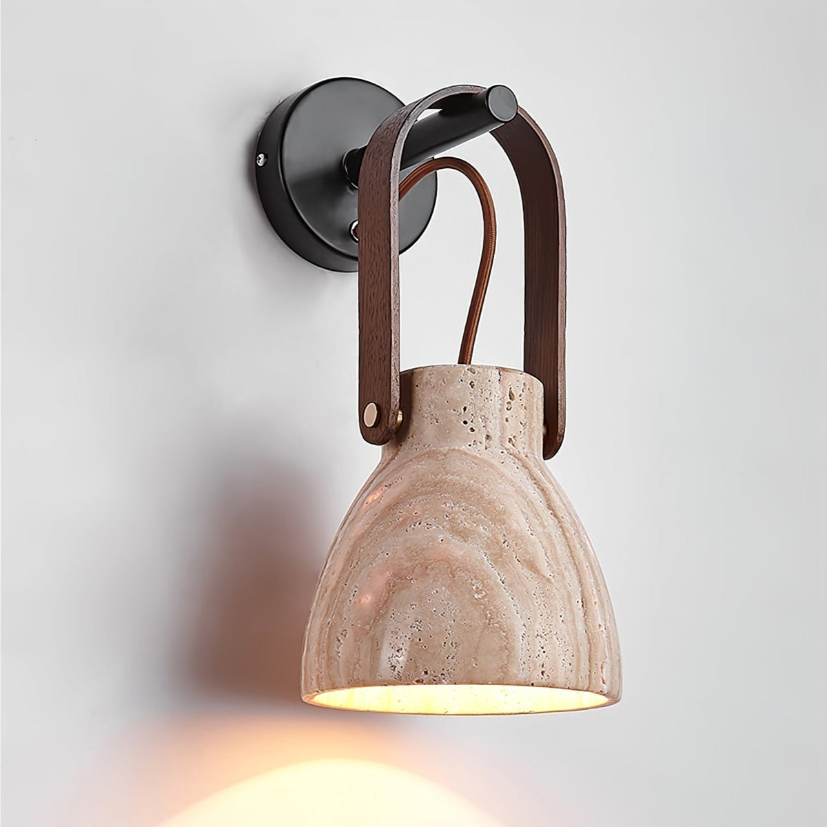 Tarix travertin wandlamp met Houten Handvat
