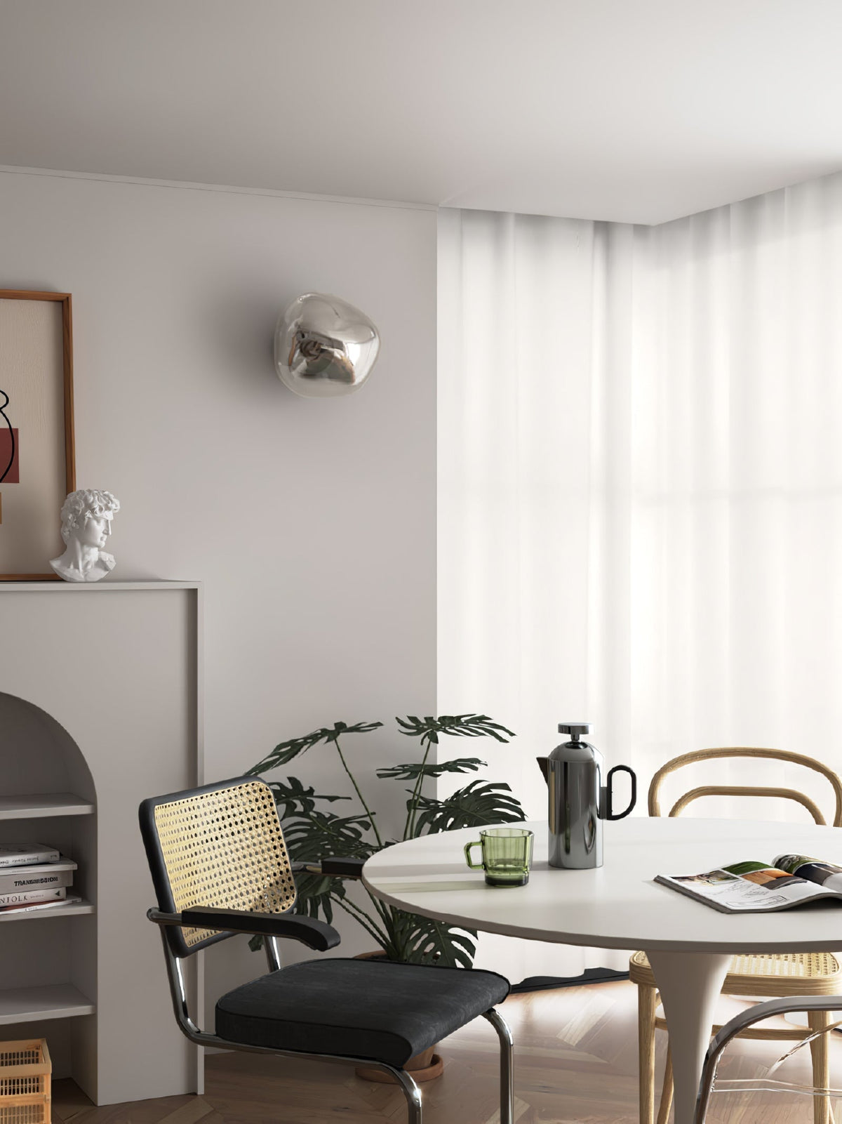 Leni wandlamp met amberkleurig rookglas
