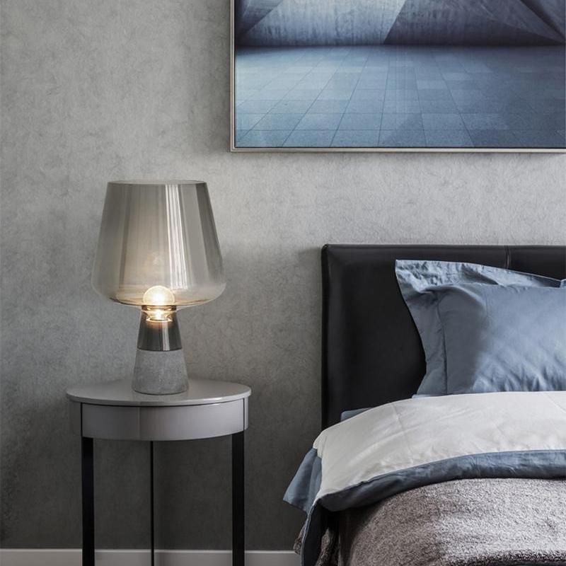 Elairella minimalistische tafellamp van cement