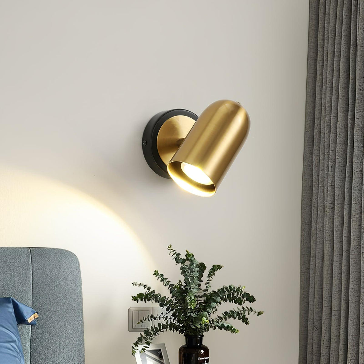 Oriaira moderne minimalistische wandlamp in goudkleurige afwerking