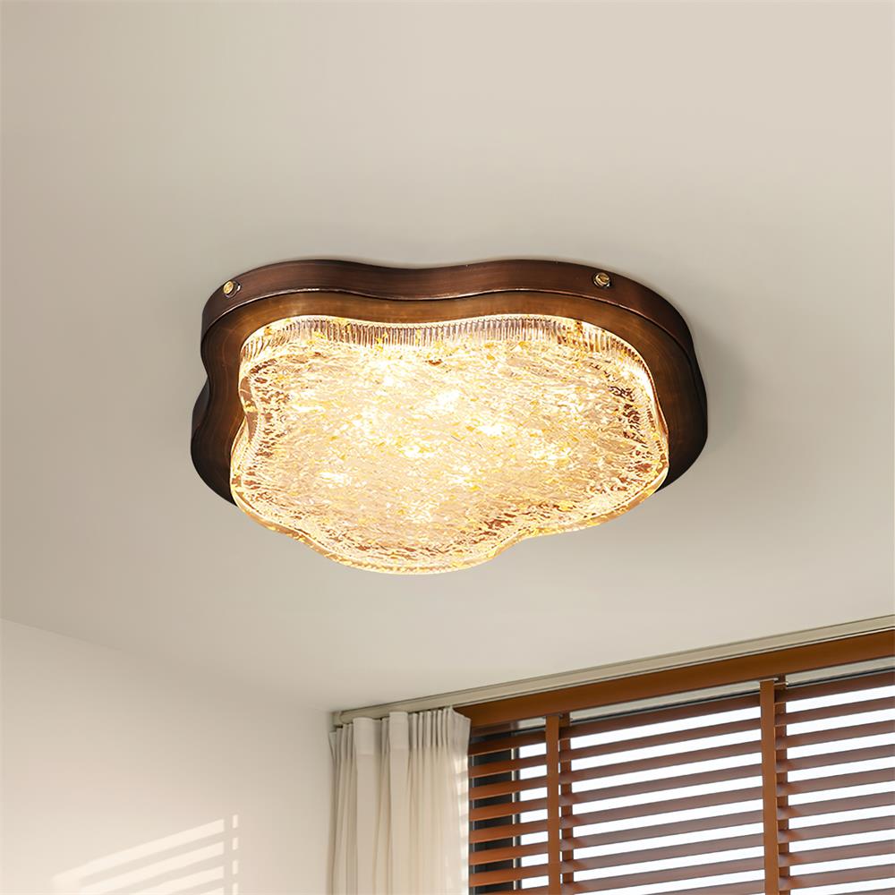 Plafondlamp met onregelmatige vorm van hars en goudbladeren, moderne kunst in groen