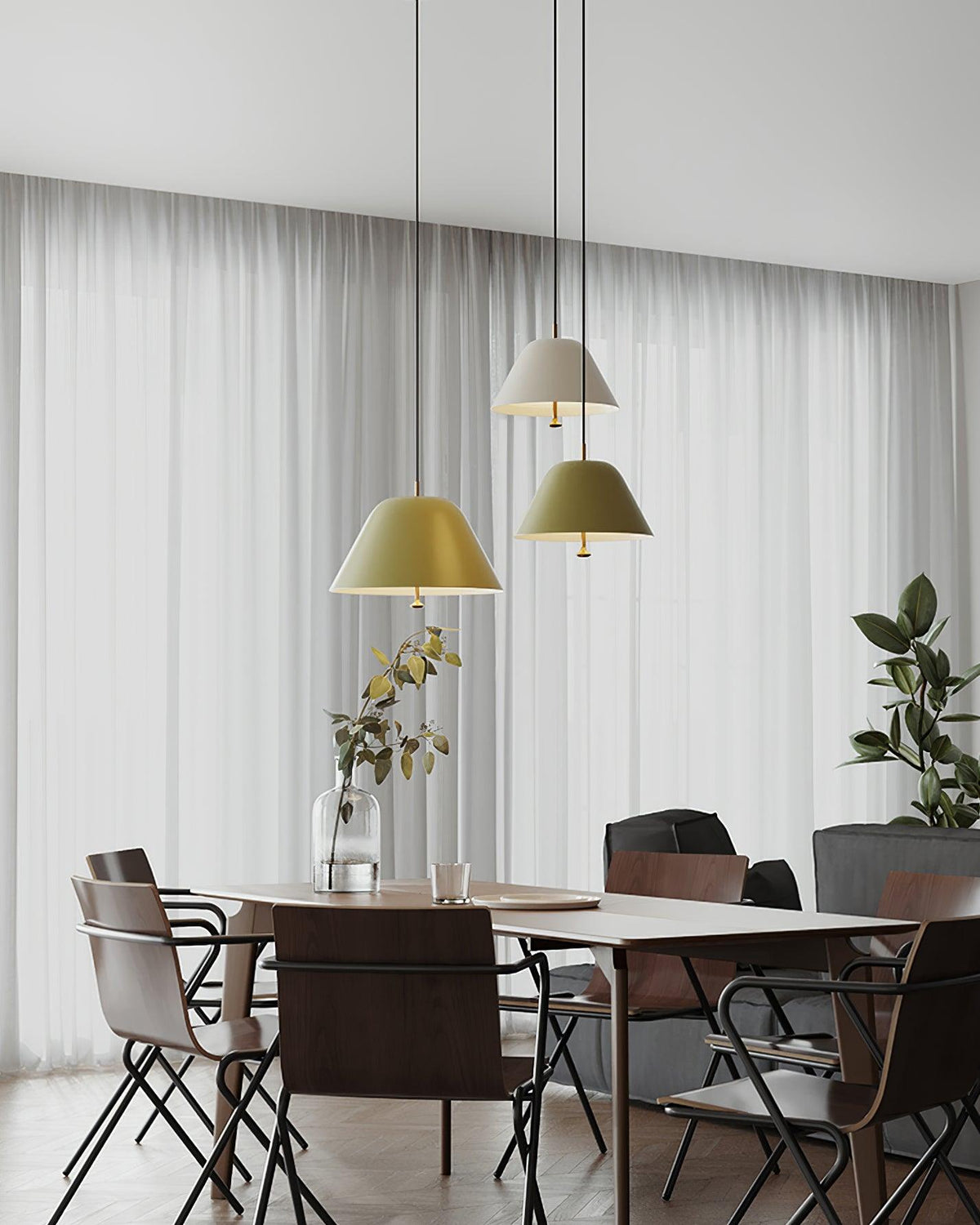 Moderne hanglamp met metalen kap in groen en wit minimalistisch