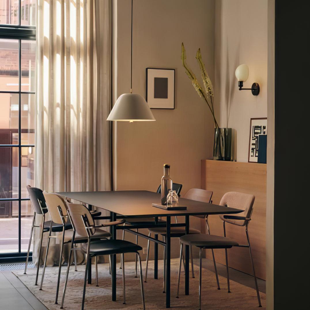 Evir hanglamp met glazen kap, messing afwerking, minimalistisch