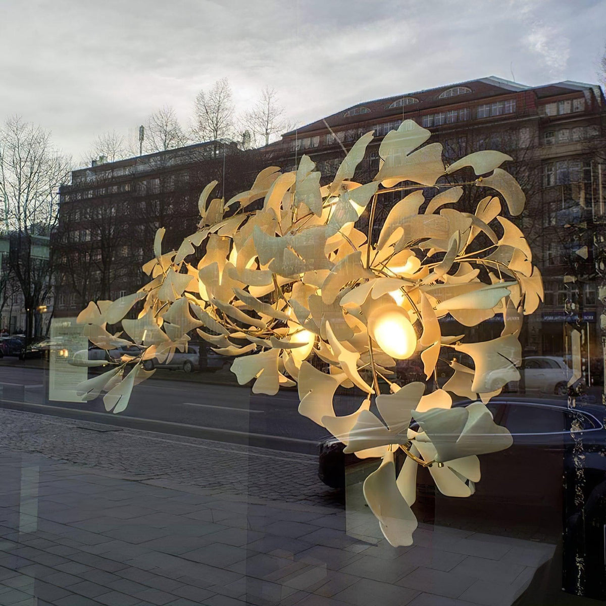 Ayla Kroonluchter Gingko Blad Keramiek Goudlichaam+Witbladeren met bloemblaadjes