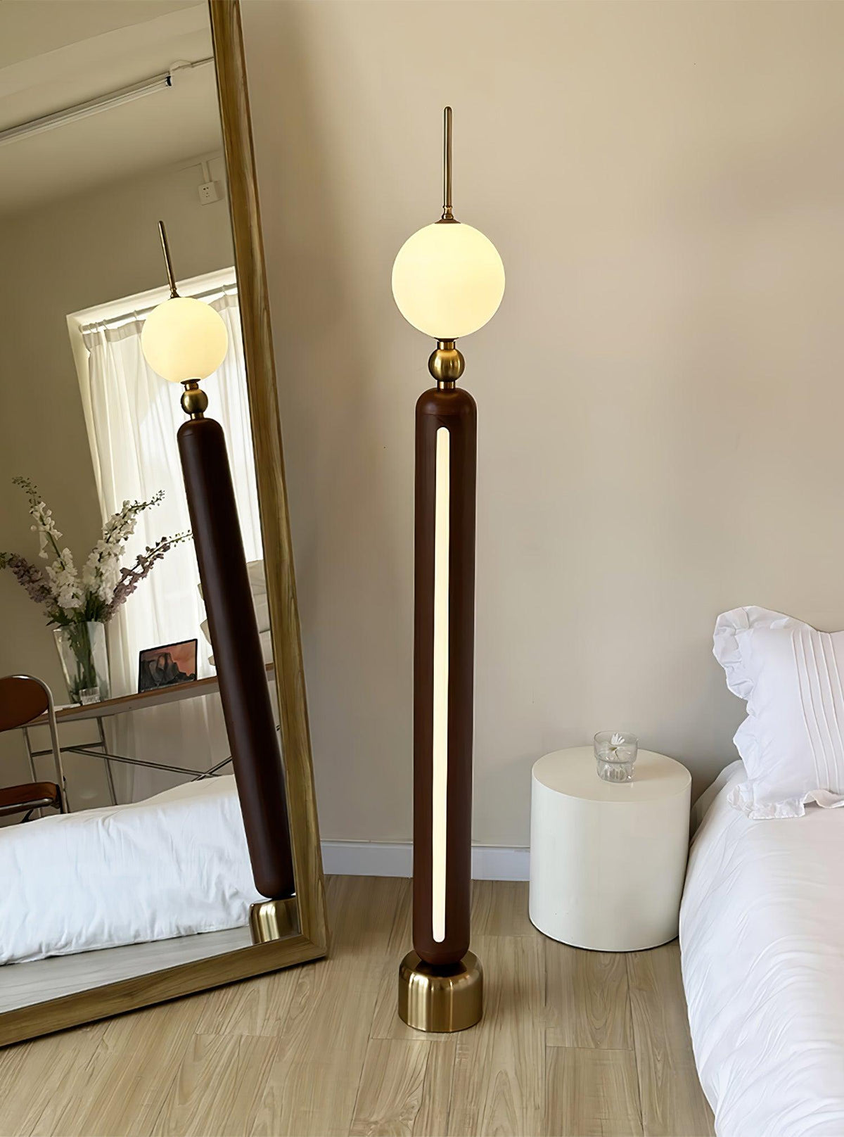 Ardinielle Futuristische vloerlamp van roestvrij staal