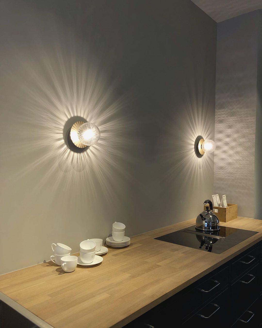 Nifte wandlamp Ronde Schijf Mondblaasglas Minimalistisch met bolvormige kap