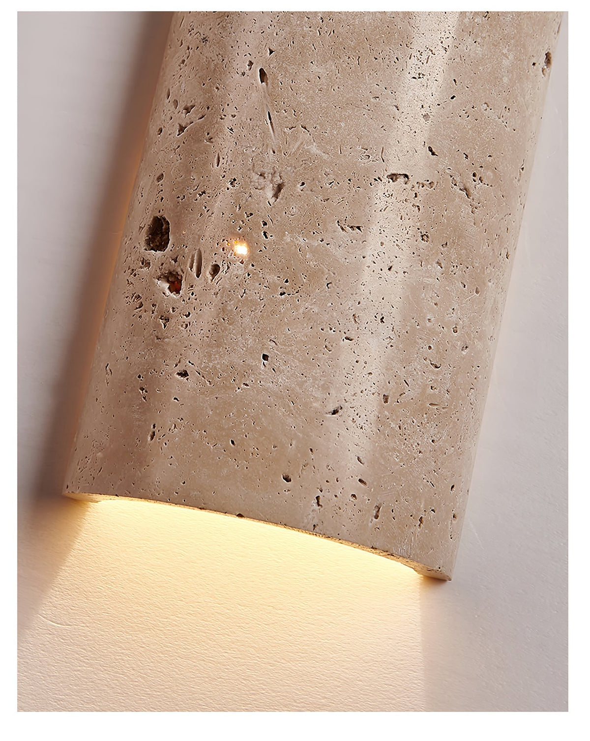 Olvenan wandlamp in geel travertin