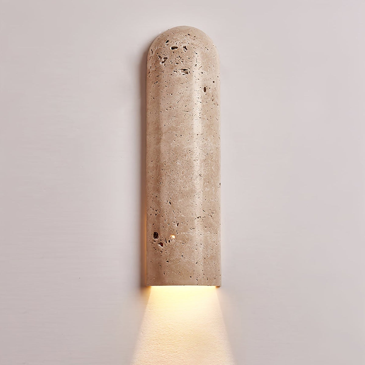 Olvenan wandlamp in geel travertin