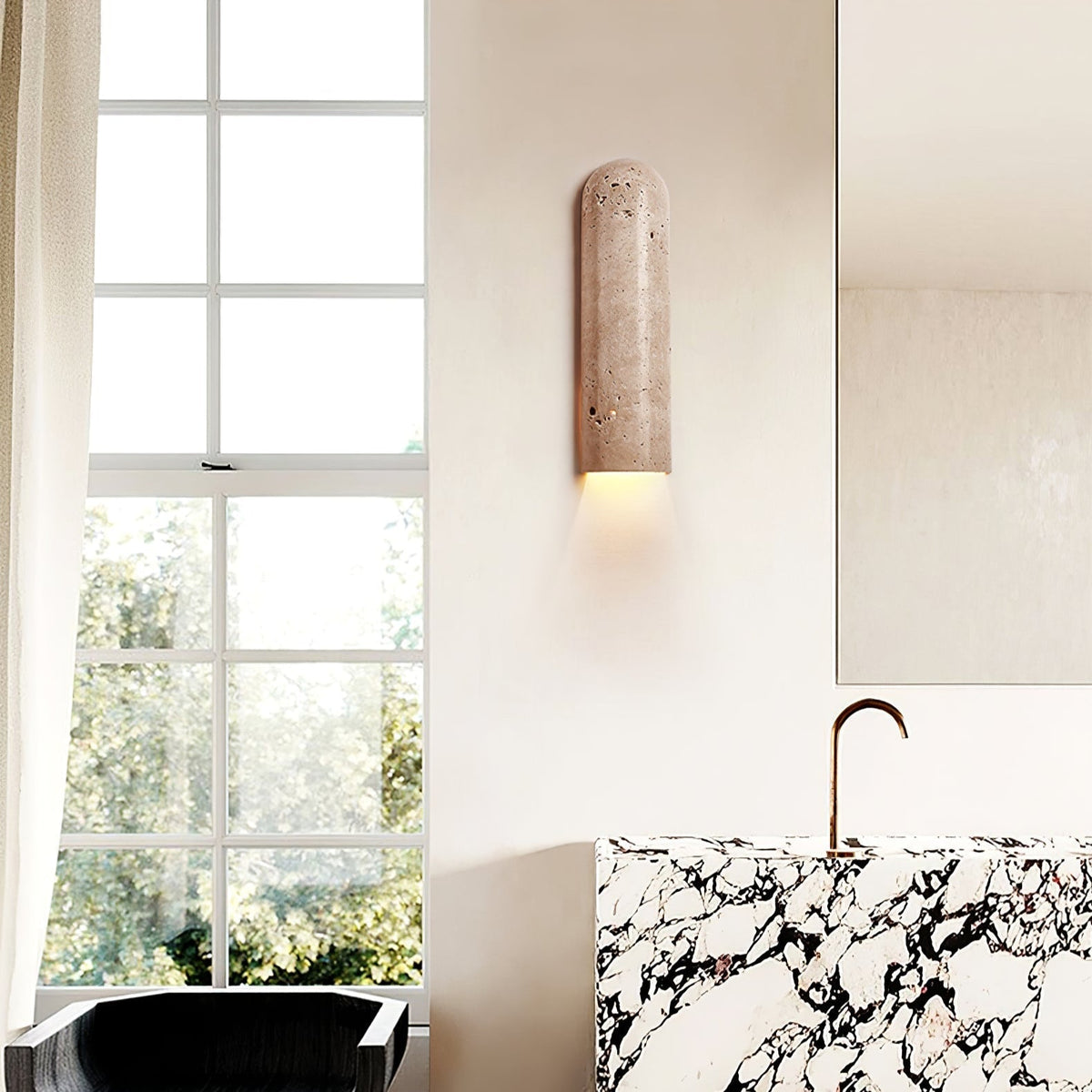 Olvenan wandlamp in geel travertin