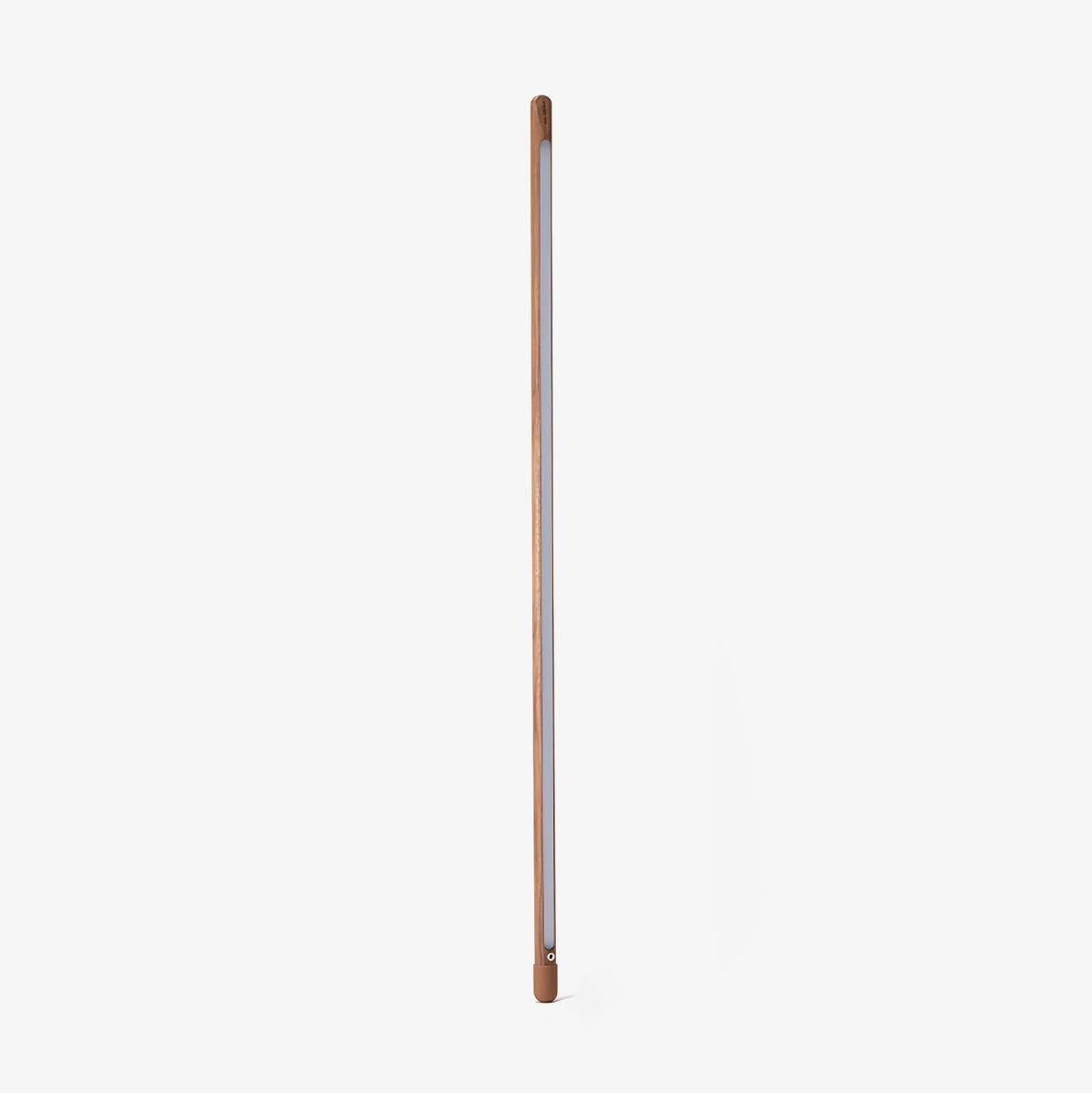 Echo Lineaire moderne vloerlamp van walnoothout