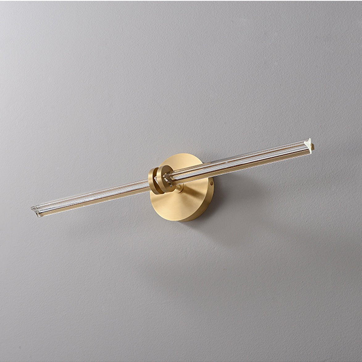 Orineraria Minimalistische wandlamp van metaal met lineaire vorm