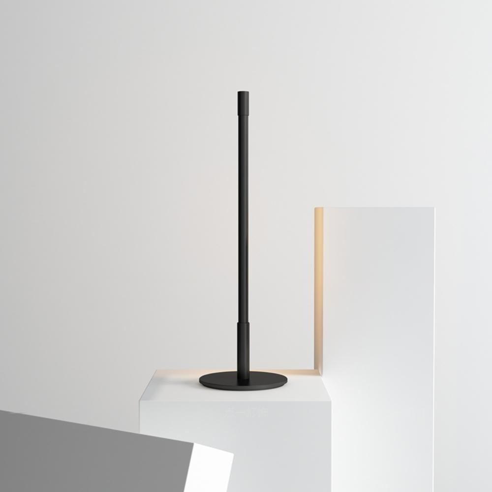 Riven minimalistische tafellamp