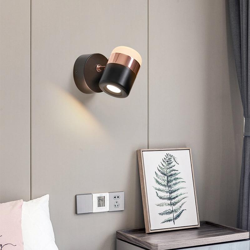 Liorinora wandlamp zwart met matglas en verstelbare kop