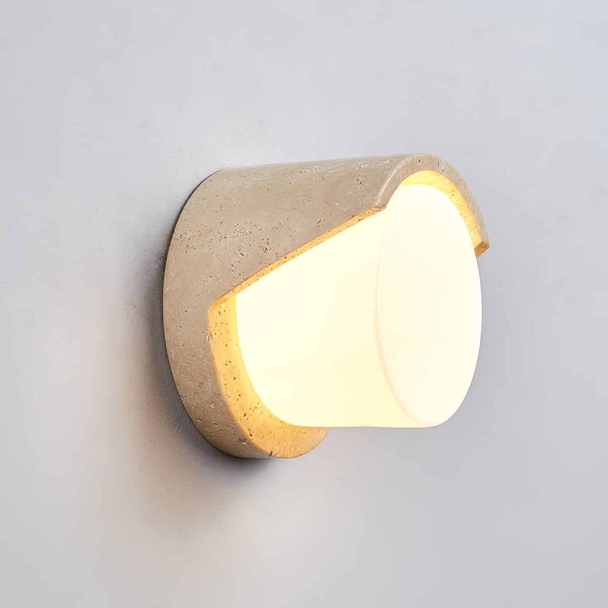 Quendis Geel travertin wandlamp